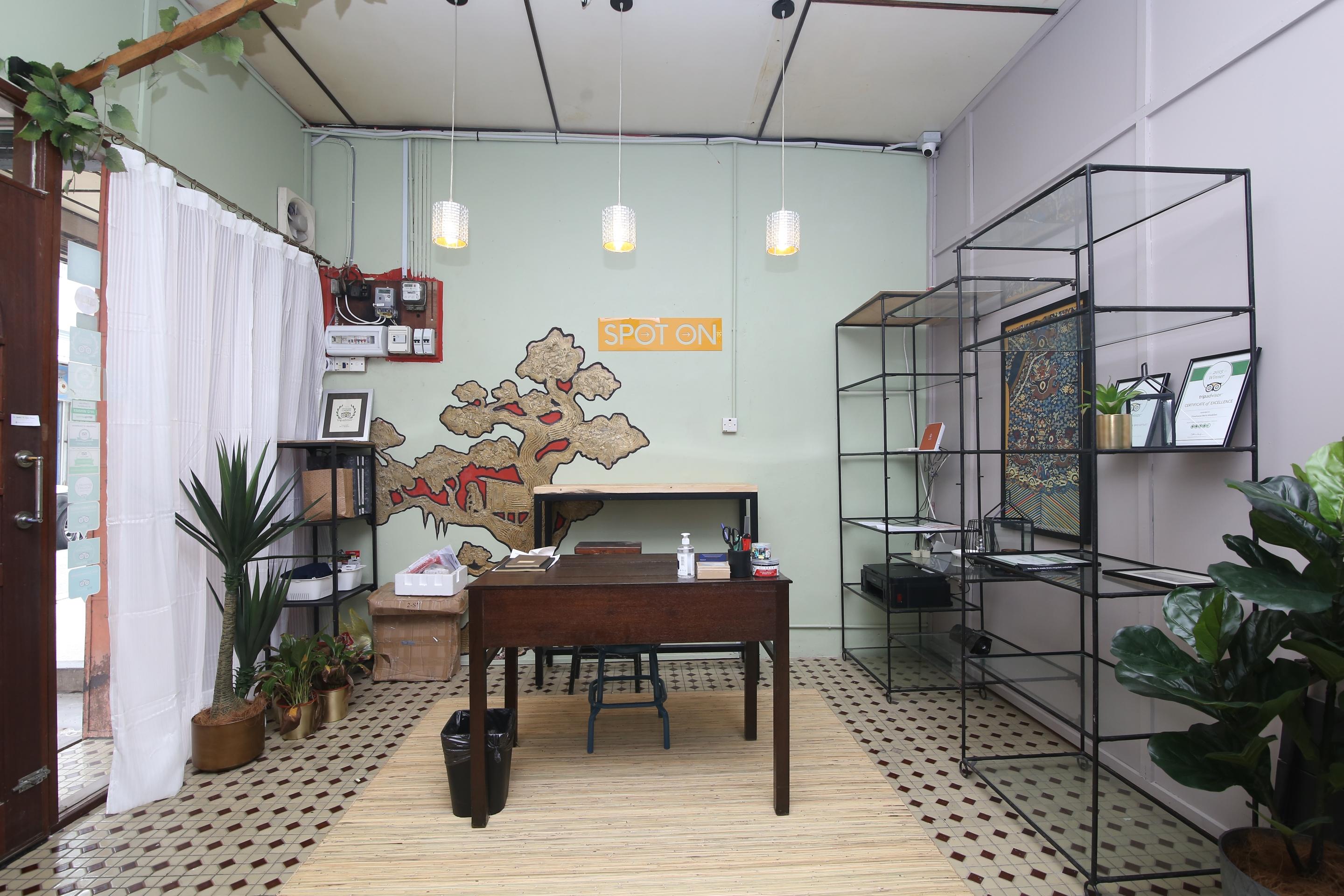 Spot On 90141 Threehouse Bed & Breakfast Kuching Kültér fotó