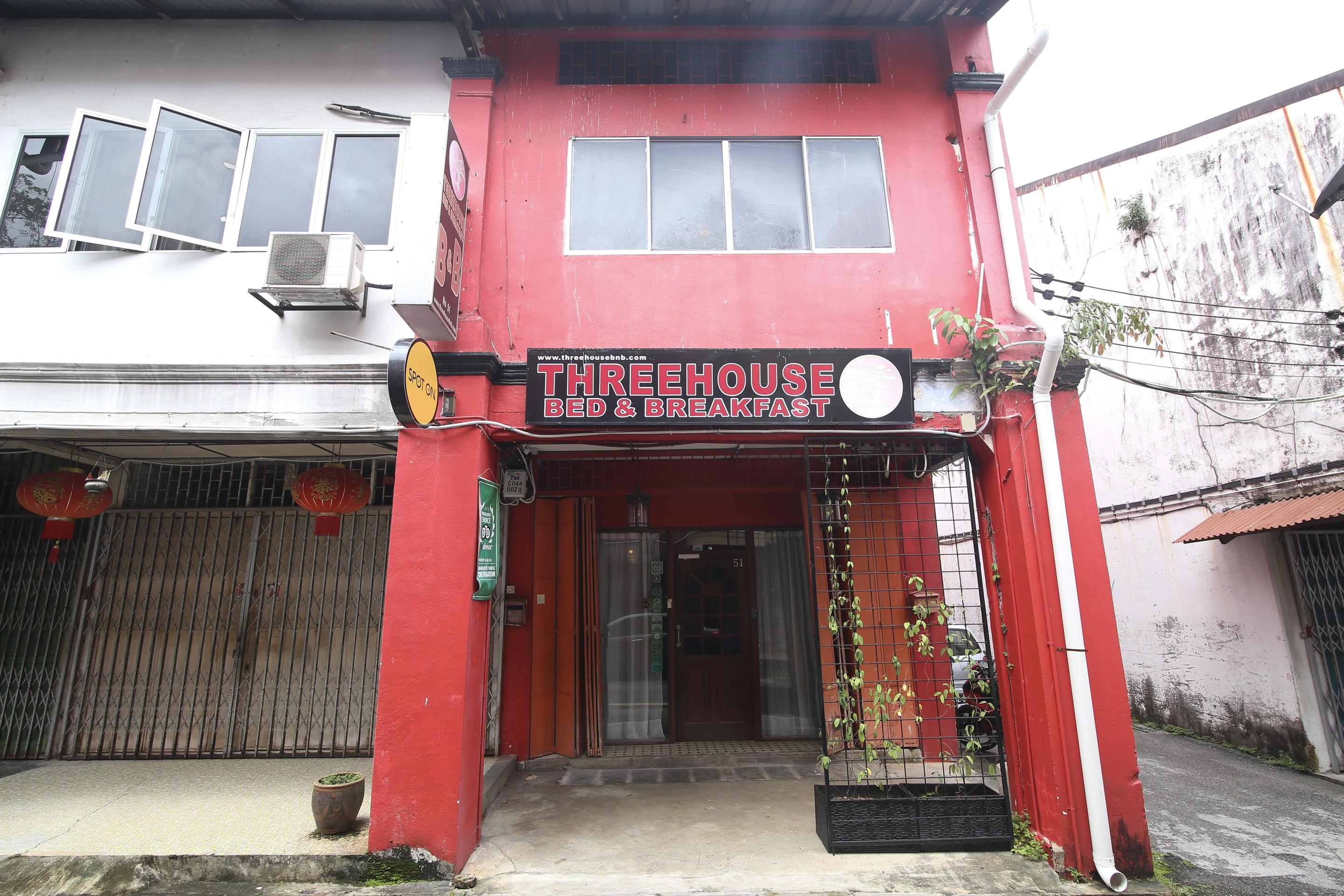 Spot On 90141 Threehouse Bed & Breakfast Kuching Kültér fotó