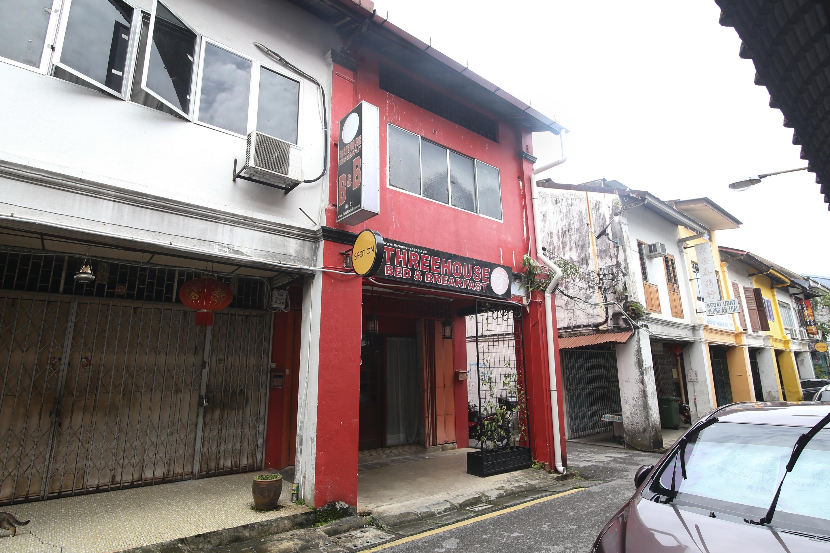 Spot On 90141 Threehouse Bed & Breakfast Kuching Kültér fotó