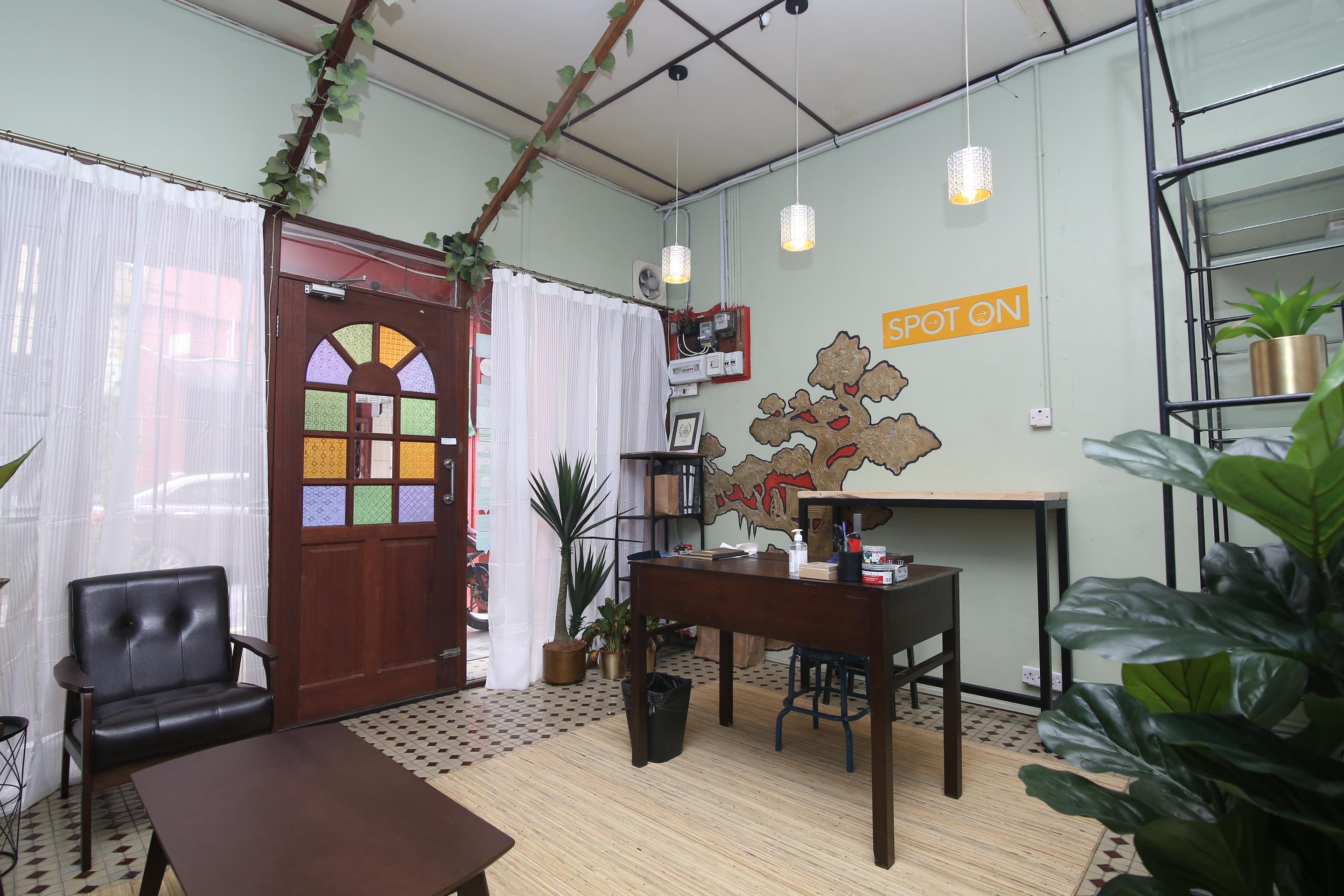Spot On 90141 Threehouse Bed & Breakfast Kuching Kültér fotó